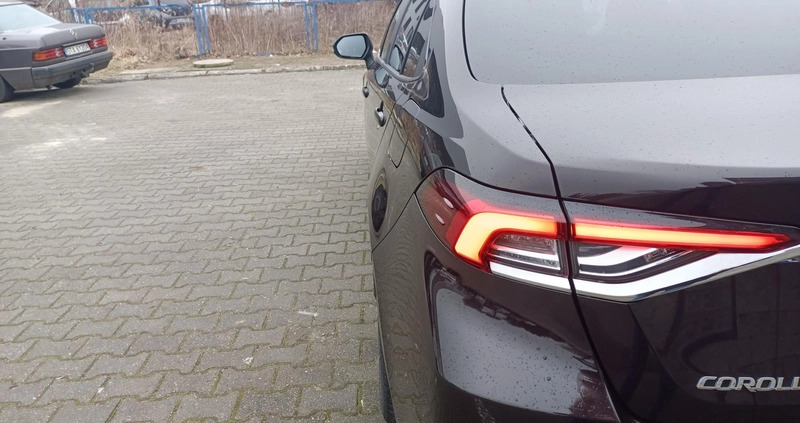 Toyota Corolla cena 87900 przebieg: 87221, rok produkcji 2019 z Sępólno Krajeńskie małe 326